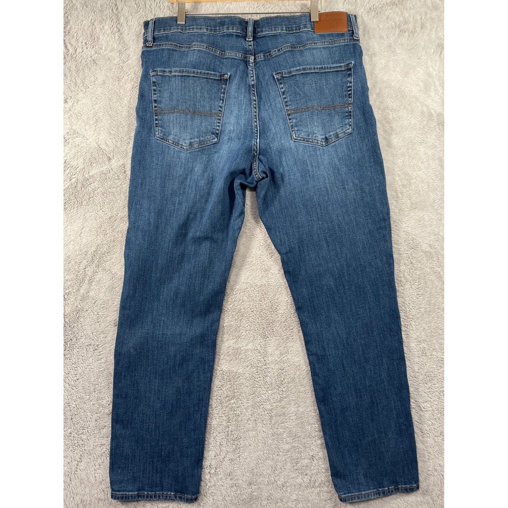 Lucky Brand 410 Athletic Straight Leg Jeans Mens W38xL31 Blue Denim Casual Chore - Picture 2 of 8